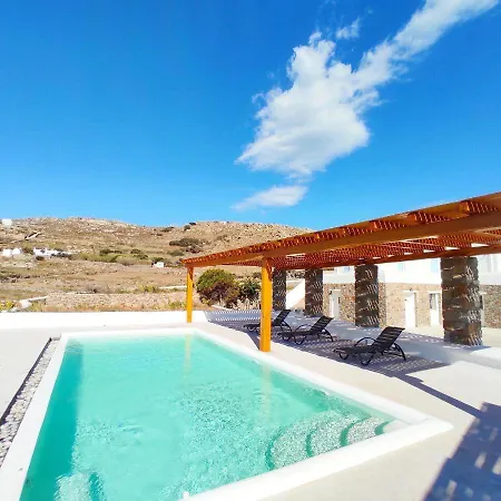 Experience Mykonos Ruby Paradise With Shared Pool דירה